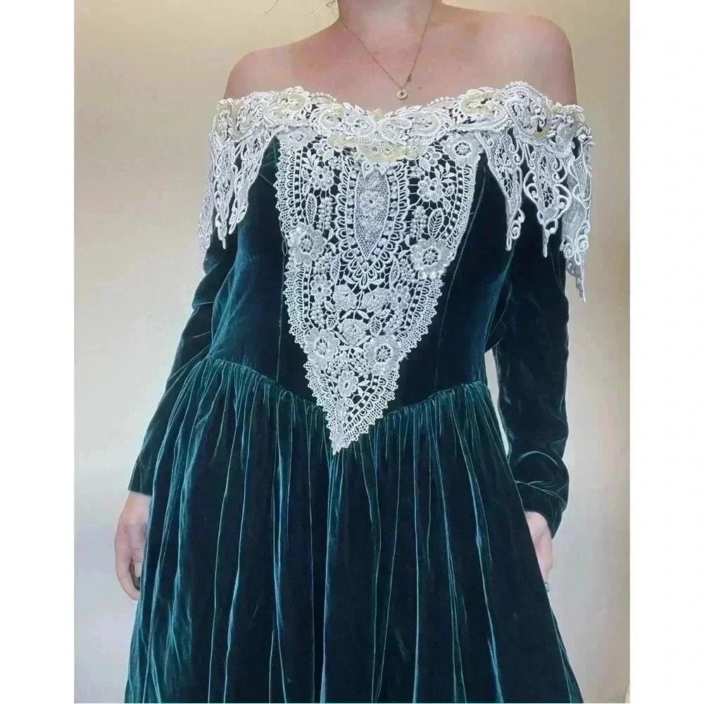 Jessica McClintock Vintage Green Velvet Dress